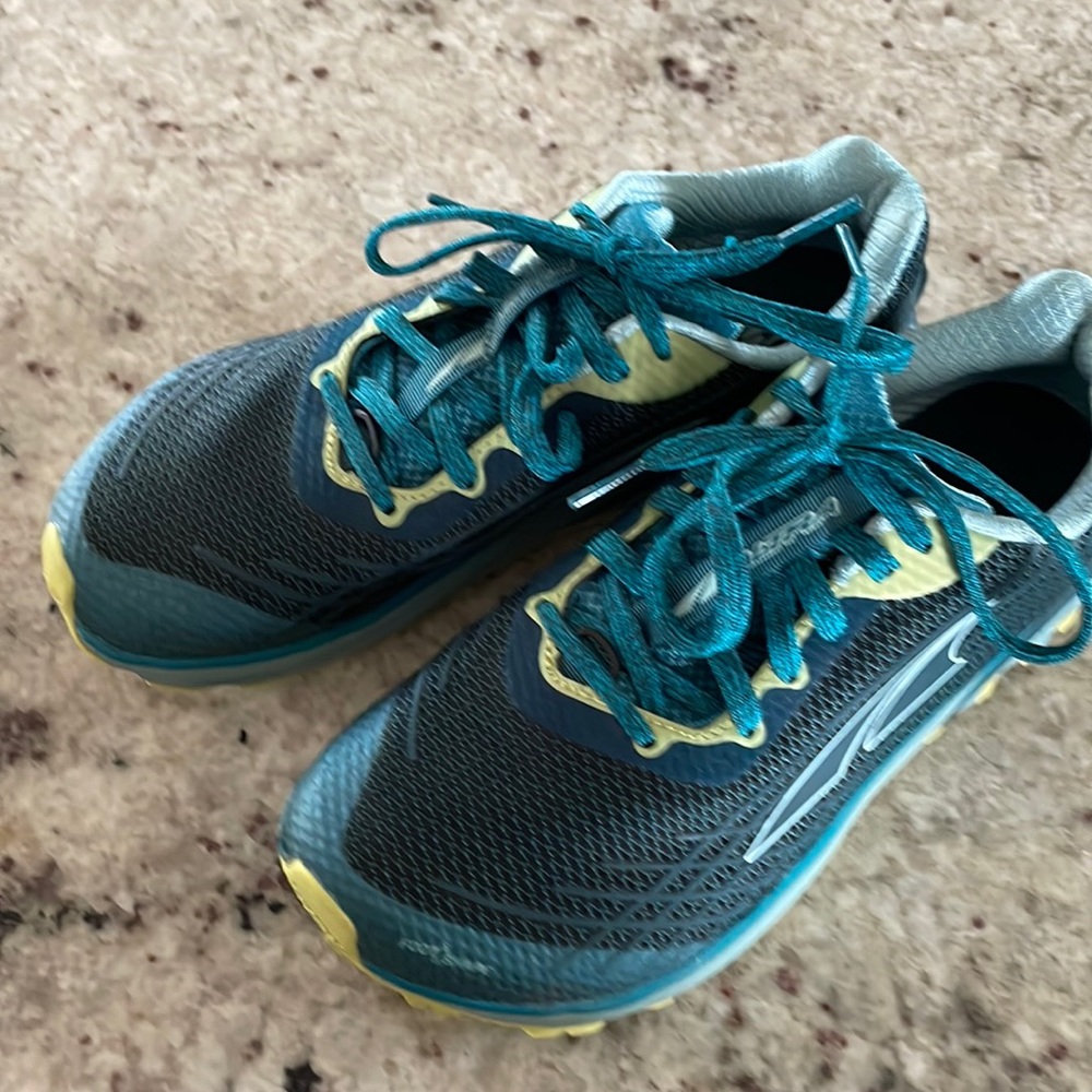 Altra TIMP2 Quantic Womens Trial Running Shoe size 7.5